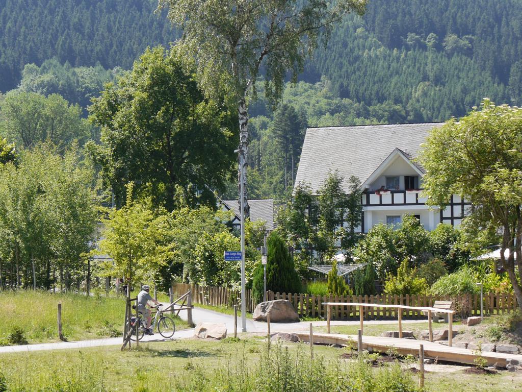Hotel Flurschuetz Lennestadt Exterior photo