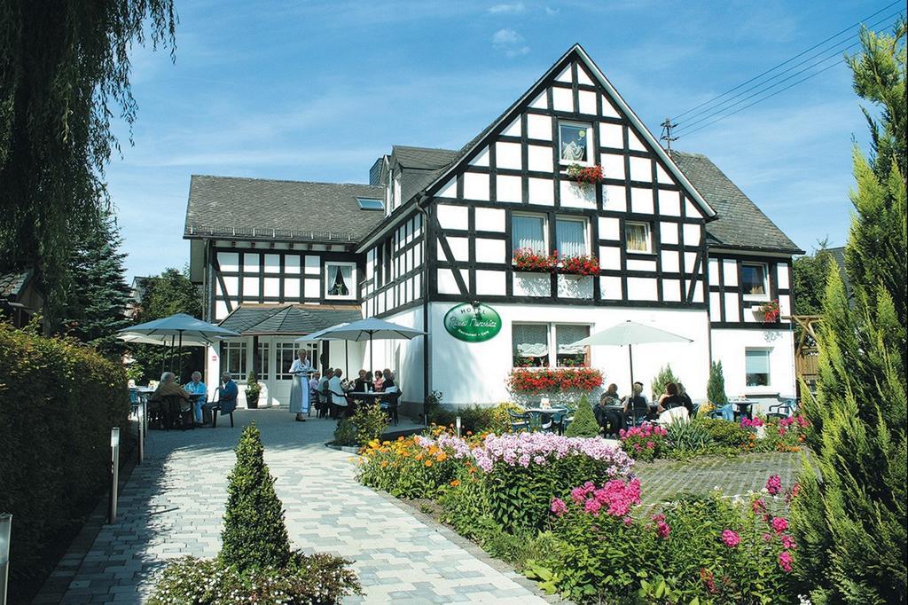 Hotel Flurschuetz Lennestadt Exterior photo